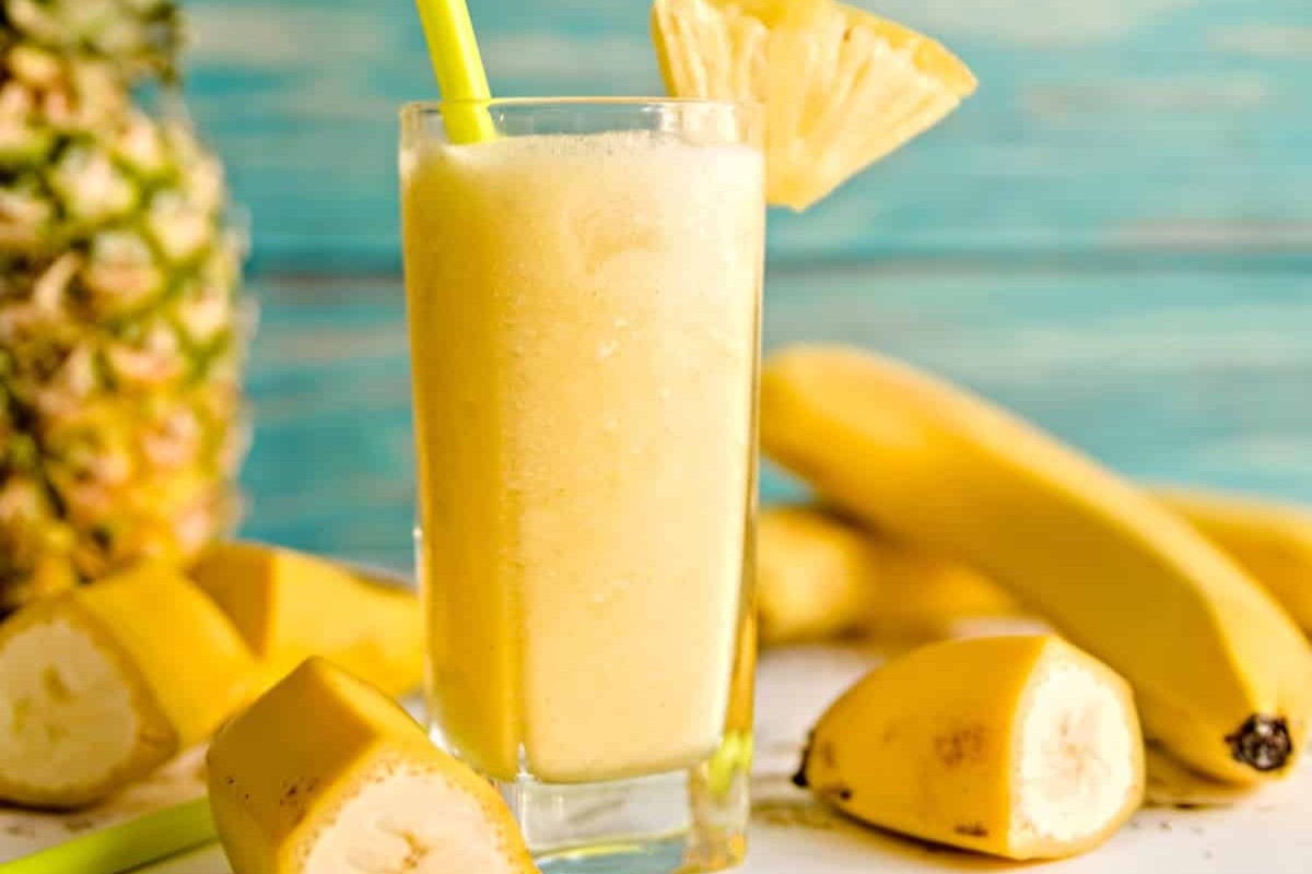 pineapple-and-banana-smoothie-recipe