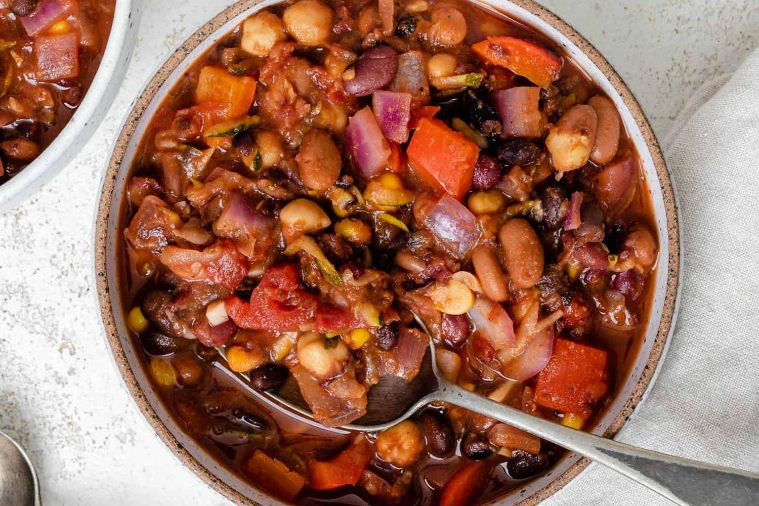 slow-cooker-bean-chili-recipe