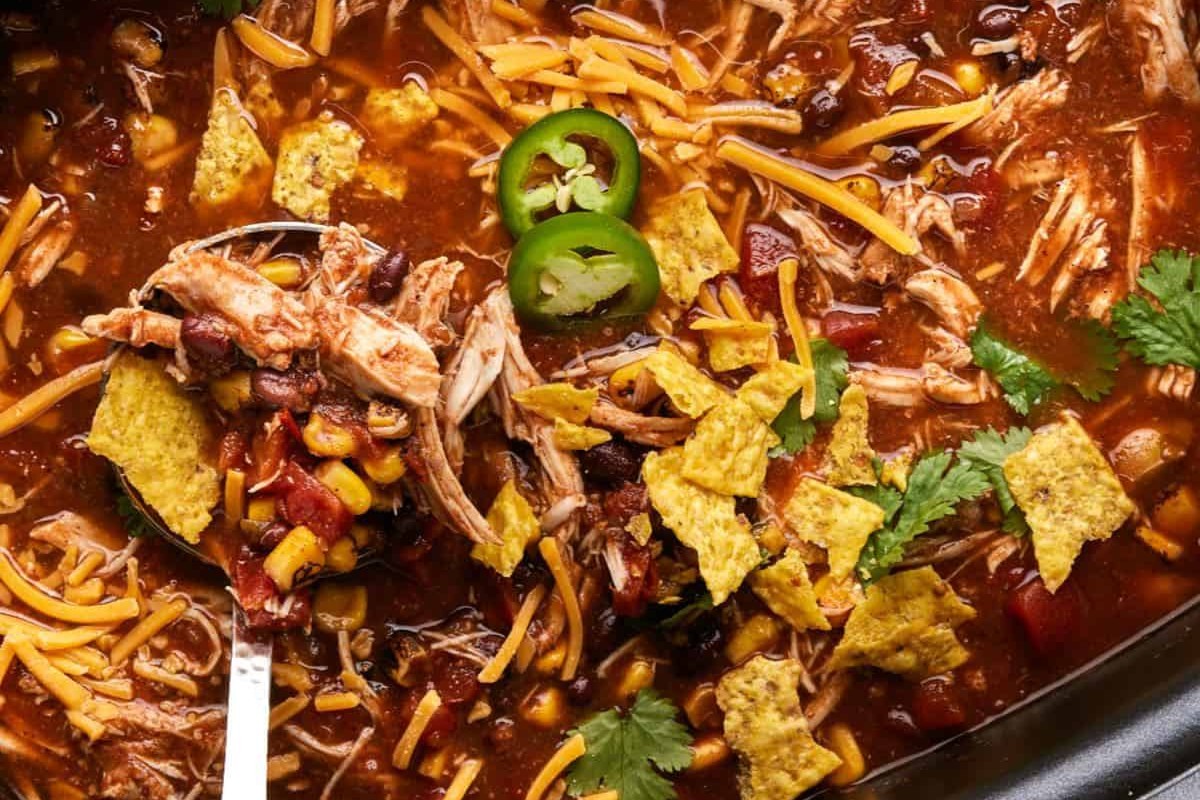 slow-cooker-chicken-taco-soup-recipe