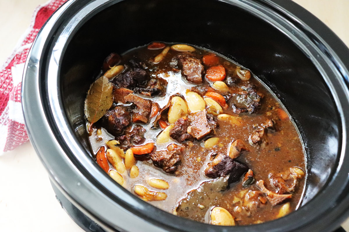 slow-cooker-oxtail-stew-recipe